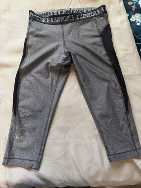 Under Armour Grey and Black Capri Performance Leggings